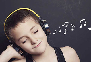 Phương pháp dạy kỹ năng nghe cho trẻ